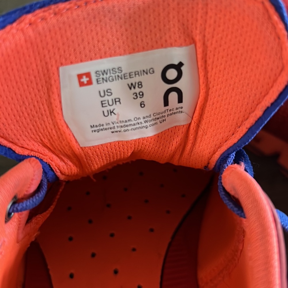 On Cloud Tennis Shoes